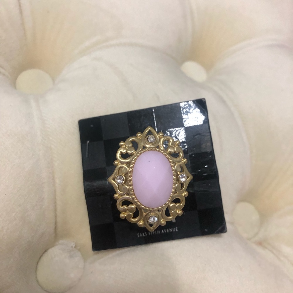 Gorgeous Saks Fifth Ave Ring .